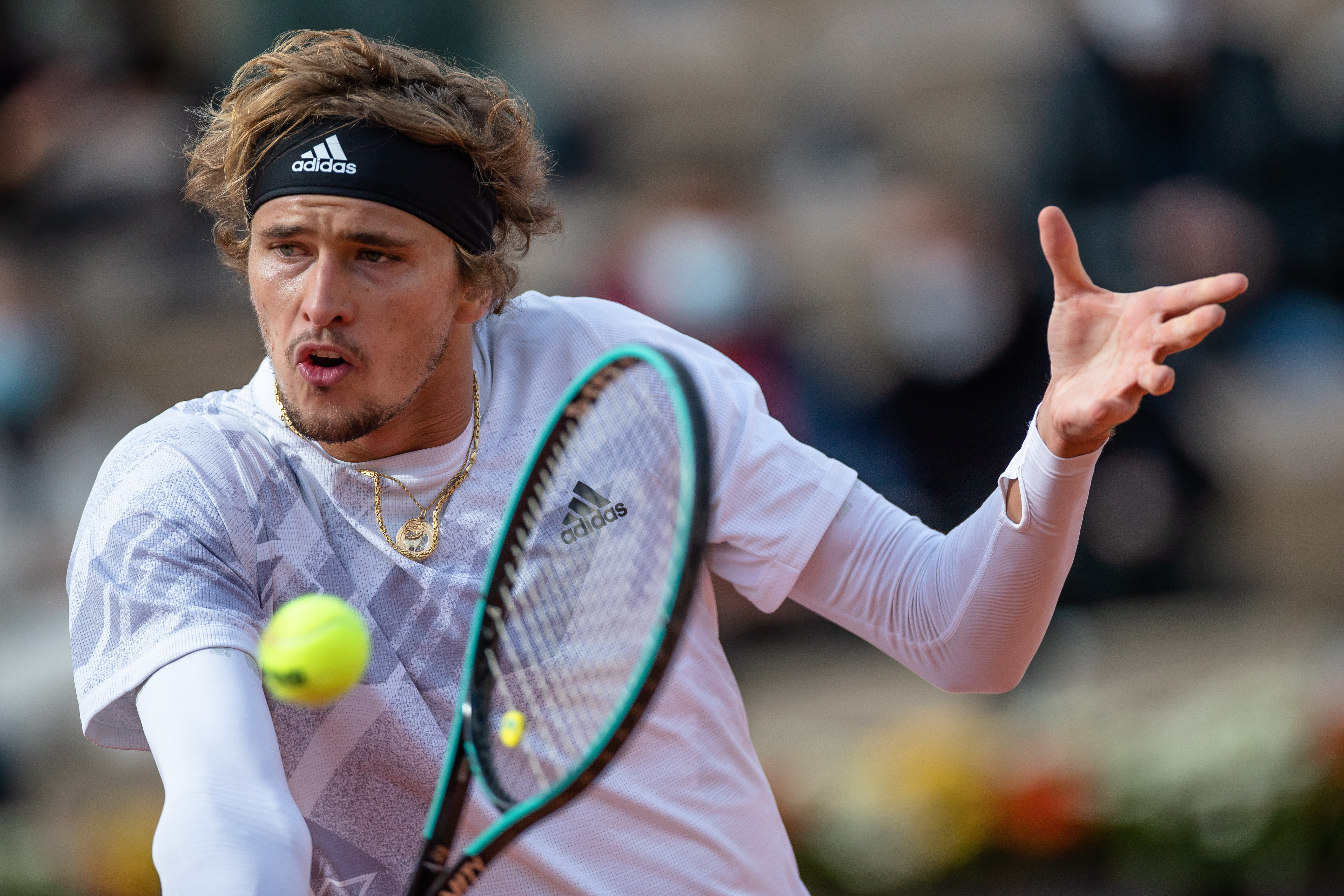 她才能在高 她才能在高